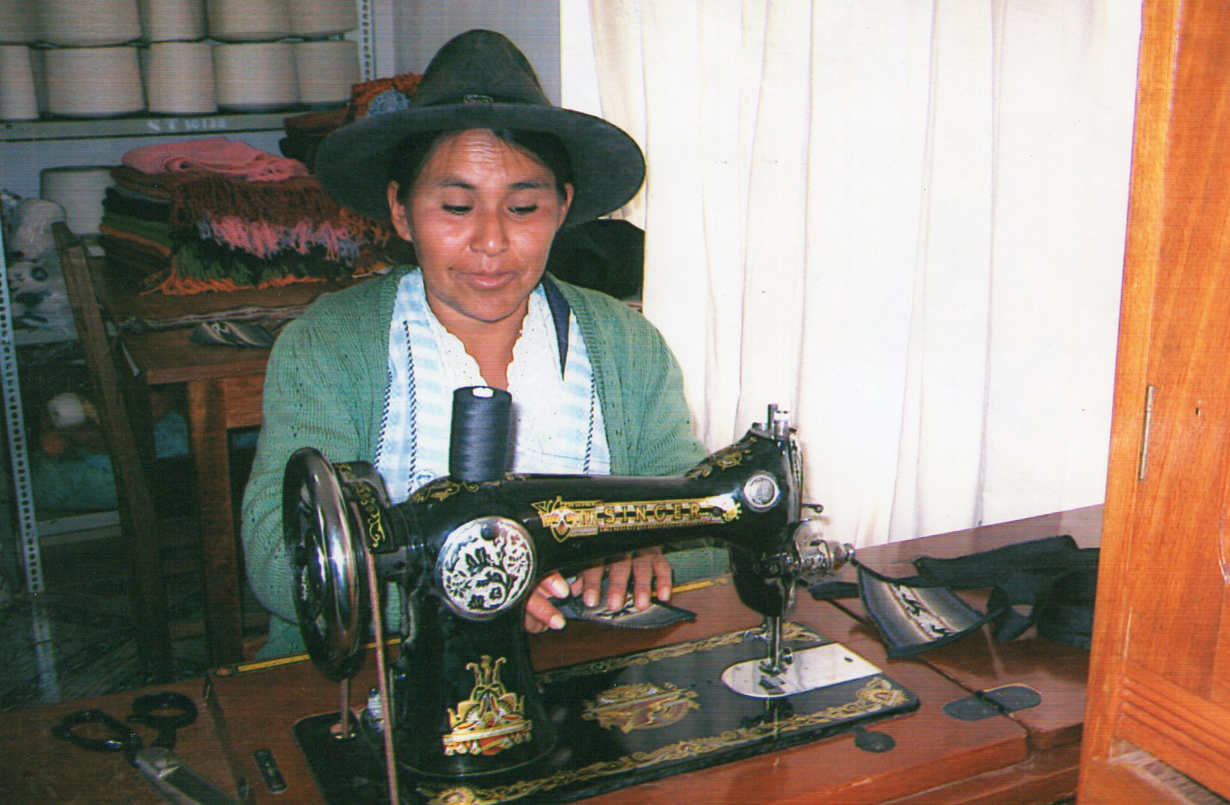Cada uniforme lleva el orgullo de quien lo creó