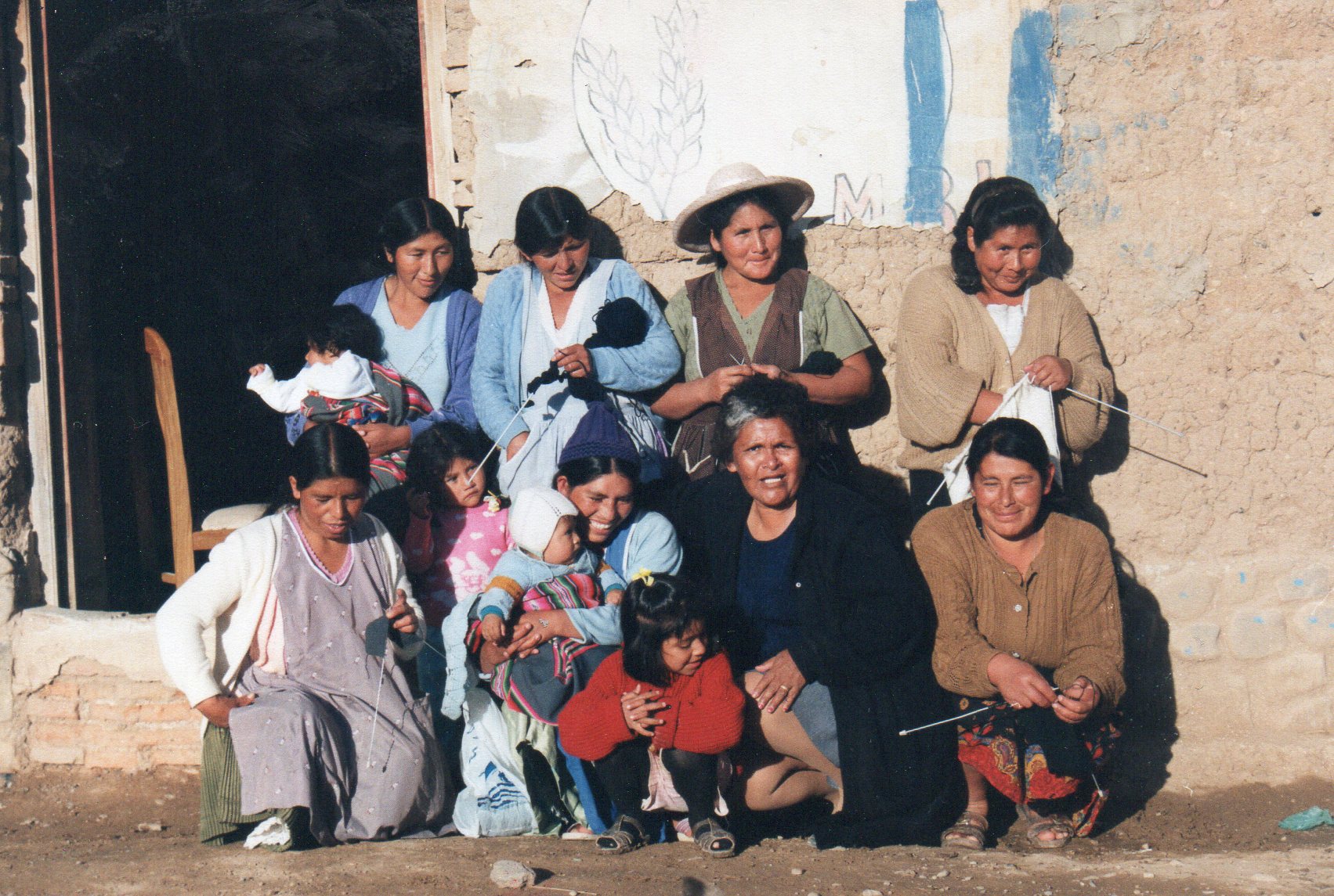 Manos que crean futuro